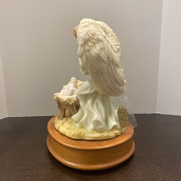 Seraphim Classics Francesca "Loving Guardian" Angel Music Box Figurine 1993 - Picture 2 of 11